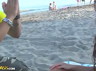 Amateur brunette slut gets pounded on the beach